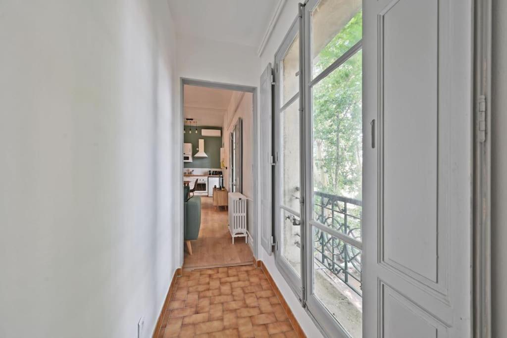 Au Coeur Des Platanes - Parking Gratuit Sous-Terrain - Clim - Balcon Appartement Avignon Buitenkant foto